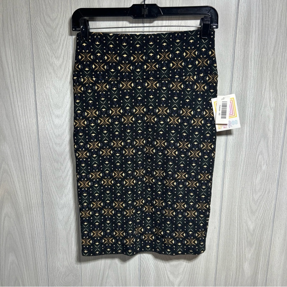 LuLaRoe NWT Black Cassie Pencil Skirt With Multicolored Print Size XS
